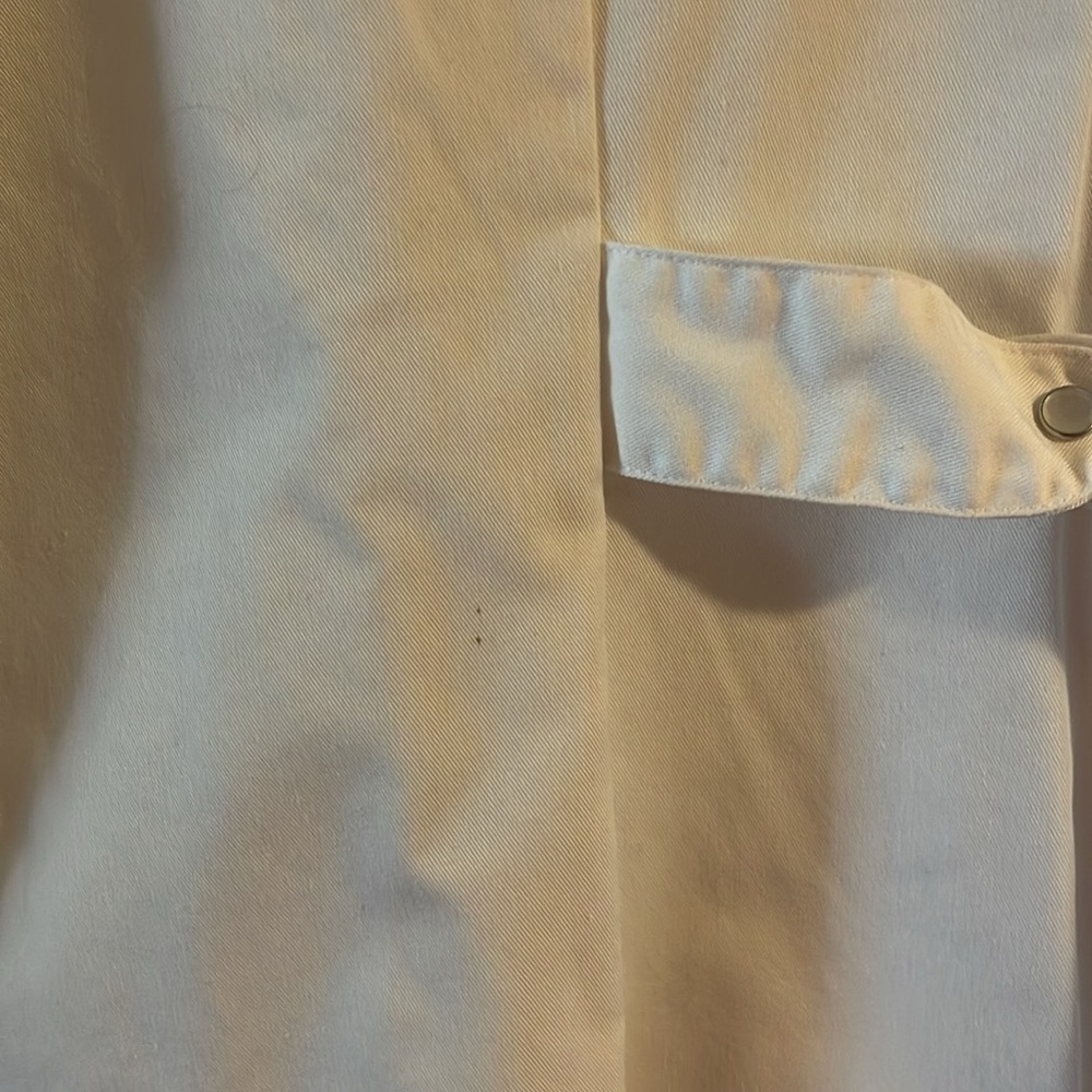 Cherokee Lab Coat - Picture 4 of 5